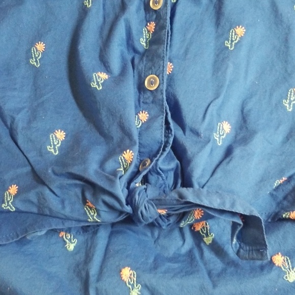 Halter button down - Picture 4 of 6